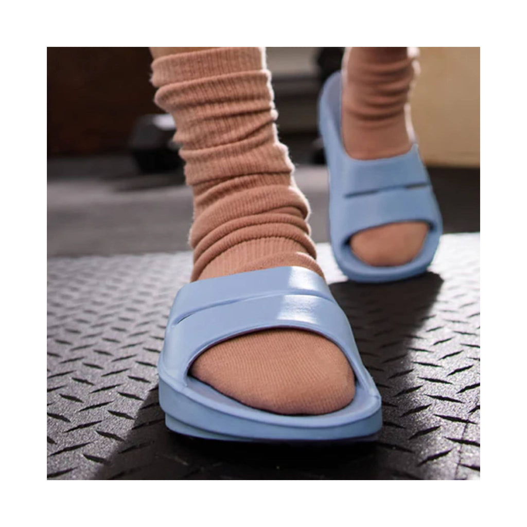 OOfos OOahh Slide - Neptune Blue - Lenny's Shoe & Apparel