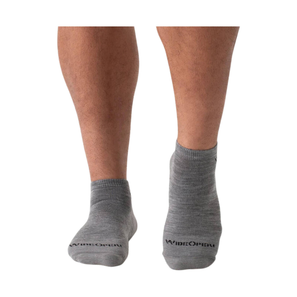 Wide Open Men's Solid Cushioned No Show Socks - Light Gray - Lenny's Shoe & Apparel