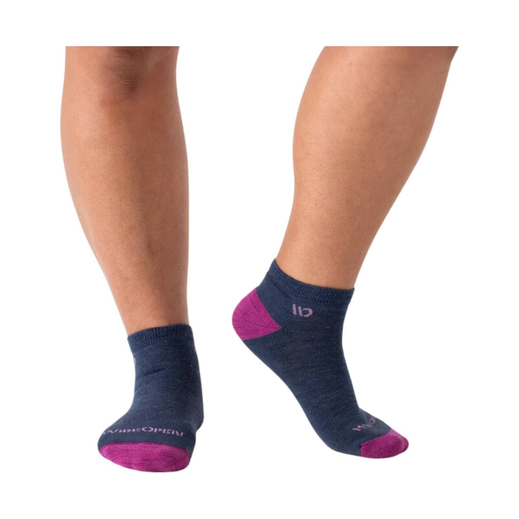 Wide Open Women's Solid Cushioned No Show Socks - Denim - Lenny's Shoe & Apparel