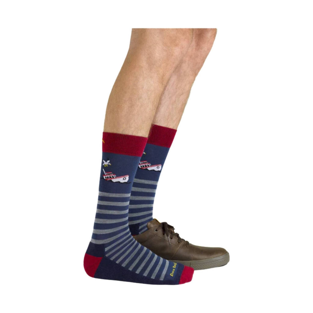 Darn Tough Vermont Men's Wild Life Crew Lightweight Lifestyle Sock - Storm - Lenny's Shoe & Apparel